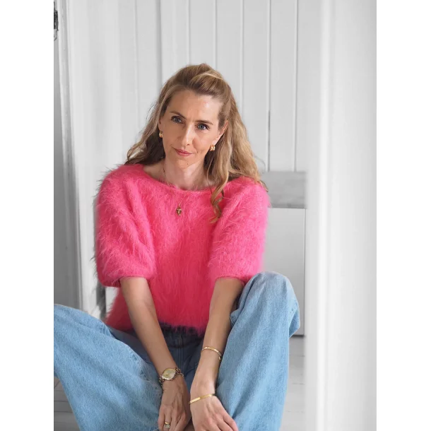 Fuzzy Tee - strikkekit fra Tove Lindtein