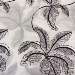 Bomuldsstof med broderi i hvid og bordeaux pr 0,25 m