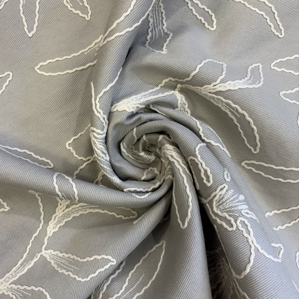 Canvas i bomuld med broderi i gr� pr 0,25 m
