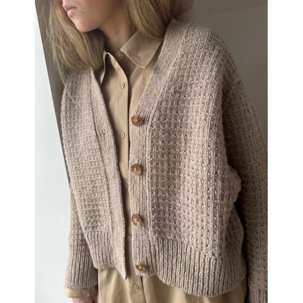 Caia Cardigan - Strikkekit fra Leknit