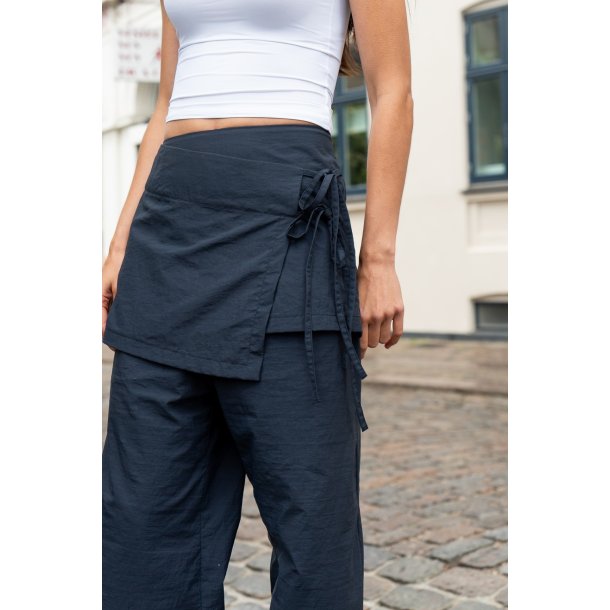 COPENHAGEN SKIRT - Puff And Pencil