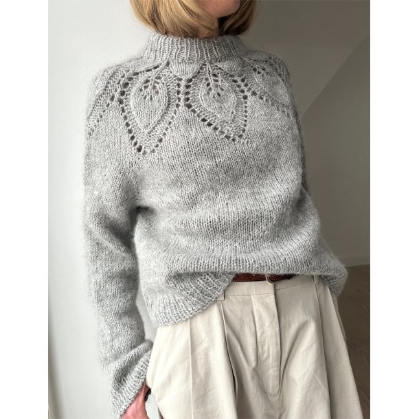 Dahlia Sweater strikkekit fra LeKnit