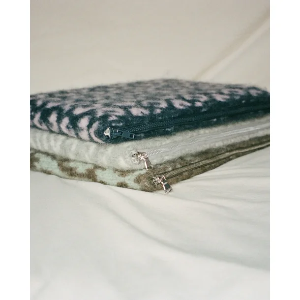 3-in-1 Computer Sleeve - Strikekkit fra Laura Dalgaard