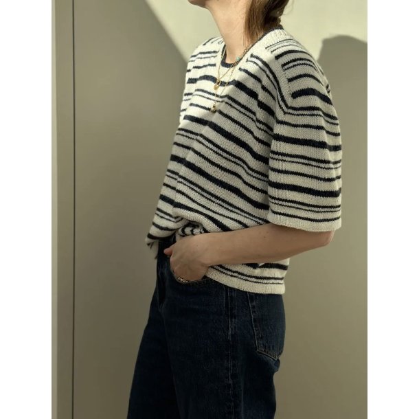 Direction Loop Tee strikkekit fra Other Loops