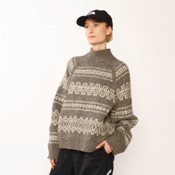 425 - 9 Fjre Genser - Rauma Strikkekit