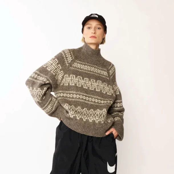 425 - 9 Fjre Genser - Rauma Strikkekit