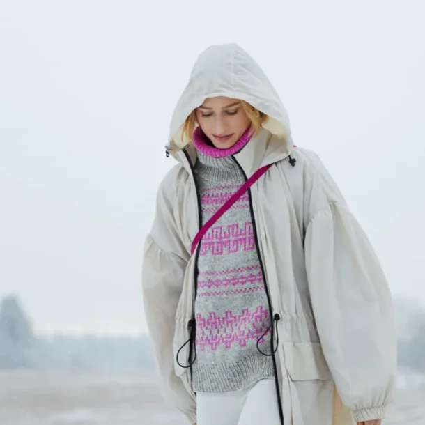 425 - 9 Fjre Genser - Rauma Strikkekit