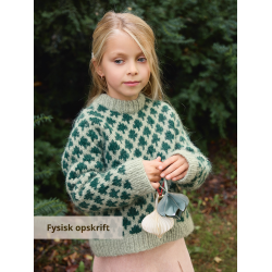 Christmas Tree Sweater Junior 2511_1 - Strikkeopskrift fra Sandnes
