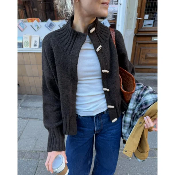 Hannah Jacket - strikkekit fra PetiteKnit