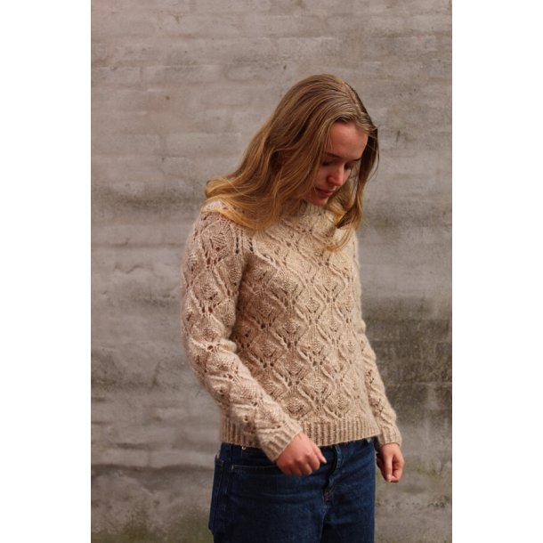 Hortensia Sweater - Strikkekit i Snefnug fra CaMaRose