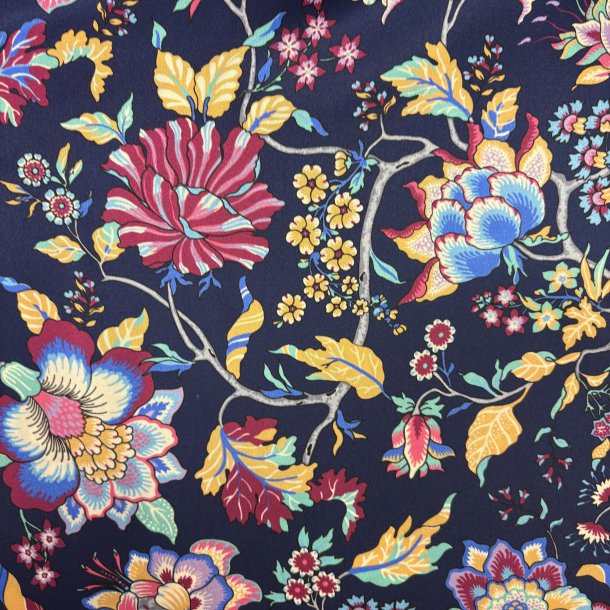 Italiensk Silke med blomster pr.0,25 m.