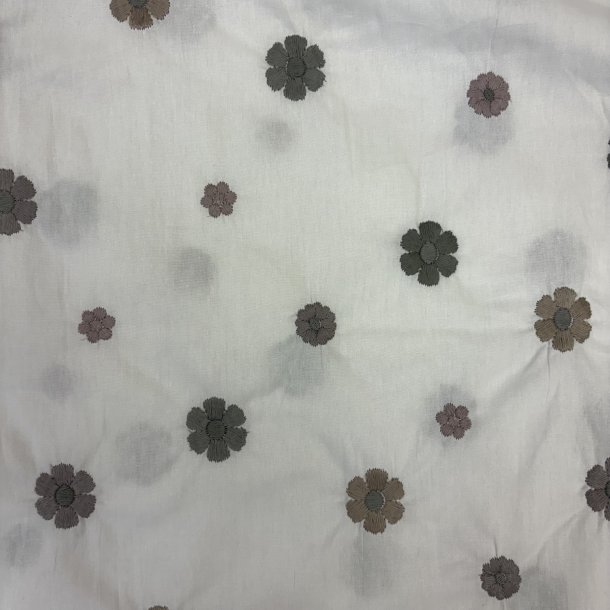 Hvid poplin med broderi 2 pr. 0,25 m