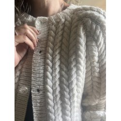 Twist and Shout Cardigan strikkekit fra Popknit