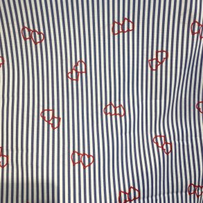 Bomuldsstof med striber i bl� og hvid og r�de hjerter pr. 0,25m