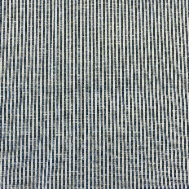 Bomuld / hr kvalitet med smalle striber i bl og hvid - pr. 0,25 meter