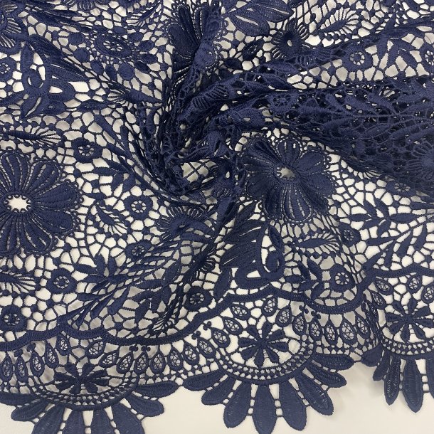 Italiensk Blonde stof i navy - pr 0,25m 