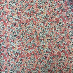 Liberty stof med blomster i lyserd, rd og gul p hvid baggrund pr. 0,25 m