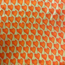Italiensk silkestof med hjerter pr. 0,25 m