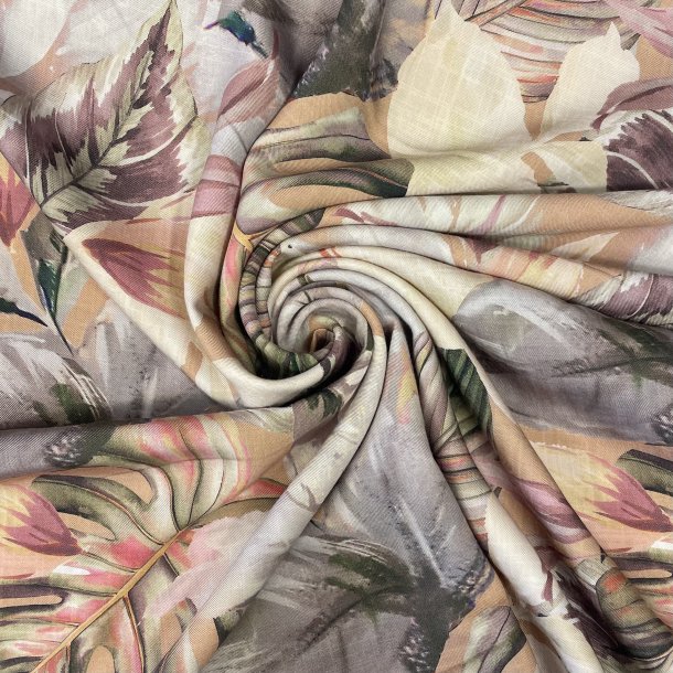 Viskose stof med store grafiske blomster pr. 0,25