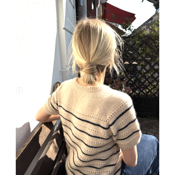 Ida Tee strikkekit fra Petiteknit i Cashmere