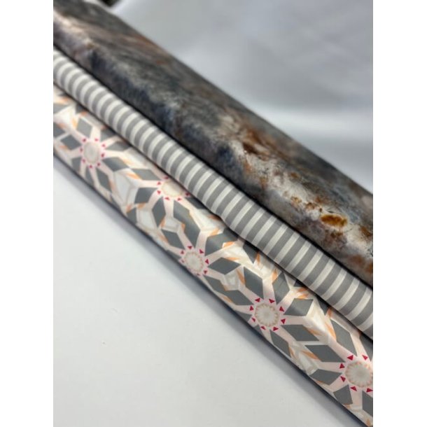 Italiensk bomuldsstof med mnster pr. 0,25 m.