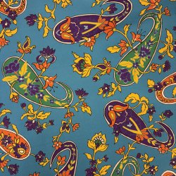 Italiensk silke med turkis baggrund pr 0,25 m.