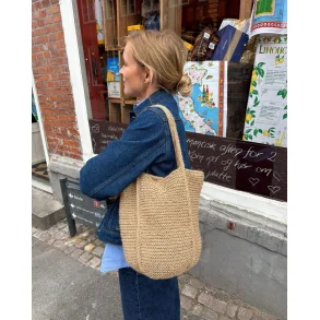 Julie bag strikkeopskrift fra Petiteknit