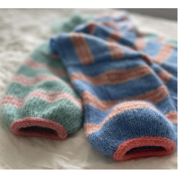 Karlas Sweater 234 - Strikkekit fra CaMaRose