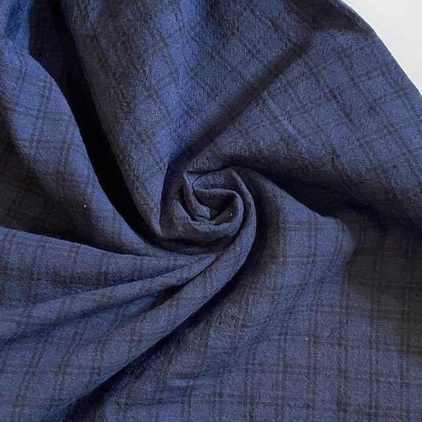 Seersucker fra Kokka med store tern i sort/navy - pr. 0,25 meter