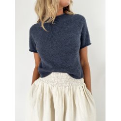 Plain Yoke Tee 22 - Strikkekit fra Lene Holme Samse / Le Knit