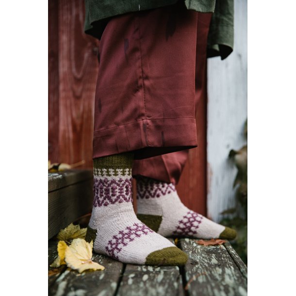 52 uger med strmper - Strikkebog fra Laine