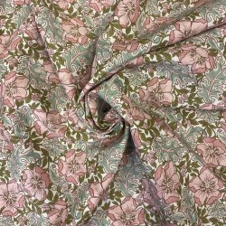 Liberty bomuld med blomster i lyserd og pink p grn baggrund pr. 0,25 m