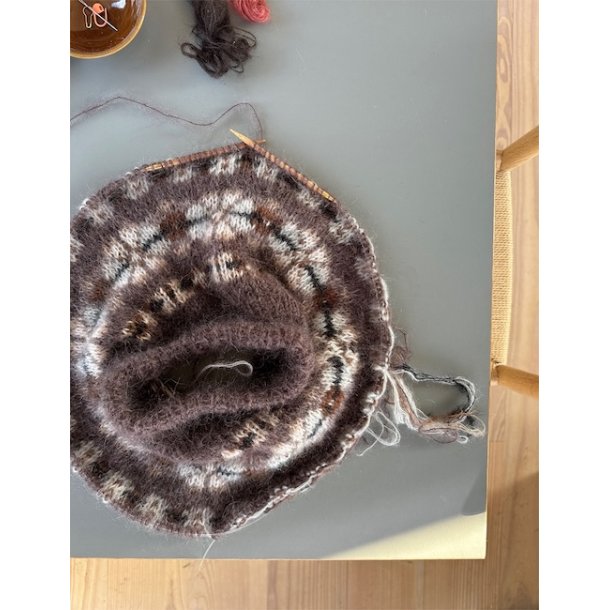 Margaret Sweater strikkekit fra LeKnit