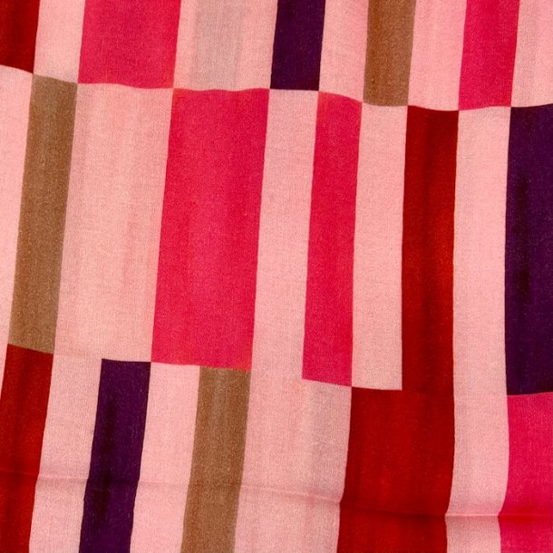 Italiensk viskose i pink nuancer pr. 0,25 m.