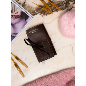 Project 130 - Etui H�klen�le - Dark Brown