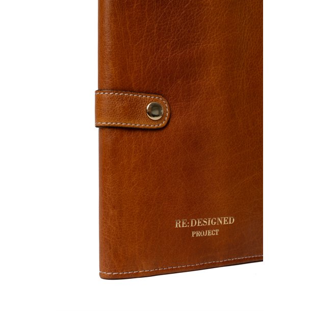 PROJECT 14 - Pindeetui i Burned Tan