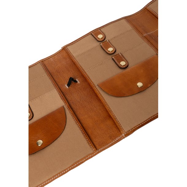 PROJECT 14 - Pindeetui i Burned Tan