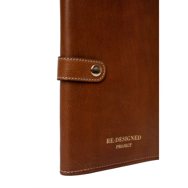 PROJECT 14 - Pindeetui i Walnut