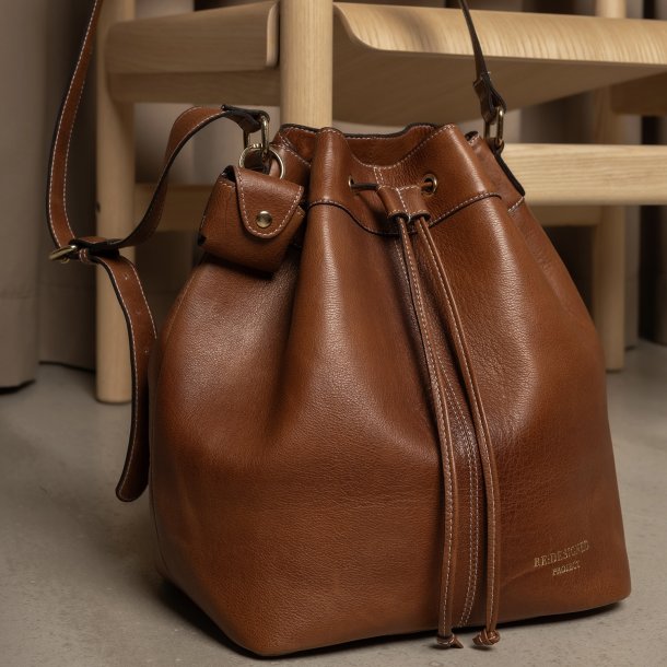 PROJECT 20 - Projekttaske i Walnut 