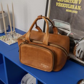 PROJECT 39 Projekttaske, Burned tan