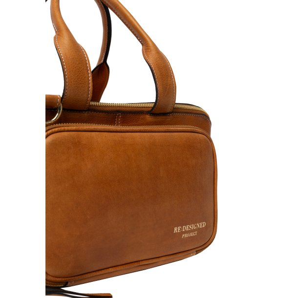 PROJECT 39 Projekttaske, Burned tan