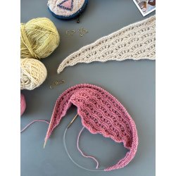 Peacock Scarf  - Strikkeopskrift fra Lene Holme Samse /LeKnit