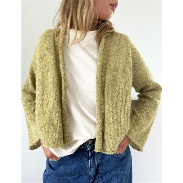 Plain Cardigan Light - Strikkekit fra Le Knit