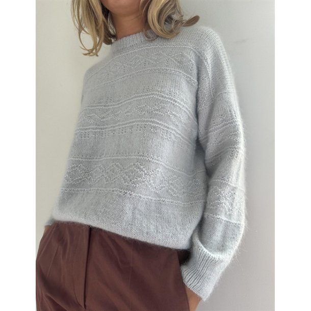 Porcelain Damask Sweater - Strikkekit fra LeKnit