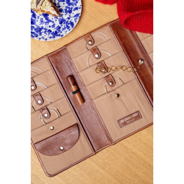PROJECT 82 - Strikkepindeetui Walnut