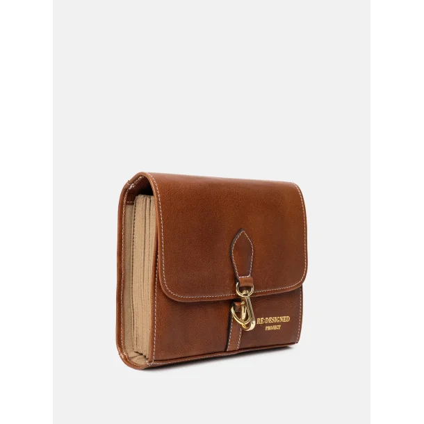 PROJECT 93 - Rundpindeetui Walnut/gold