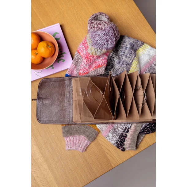 PROJECT 93 - Rundpindeetui Woodsmoke