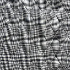 Quiltet polyester med sm tern - pr. 0,25 meter 