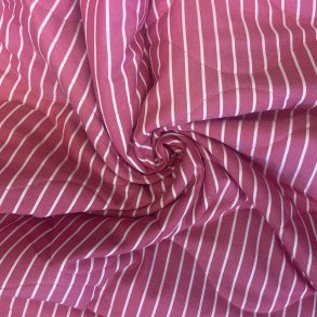 Quiltet stof med striber i pink pr. 0,25 m