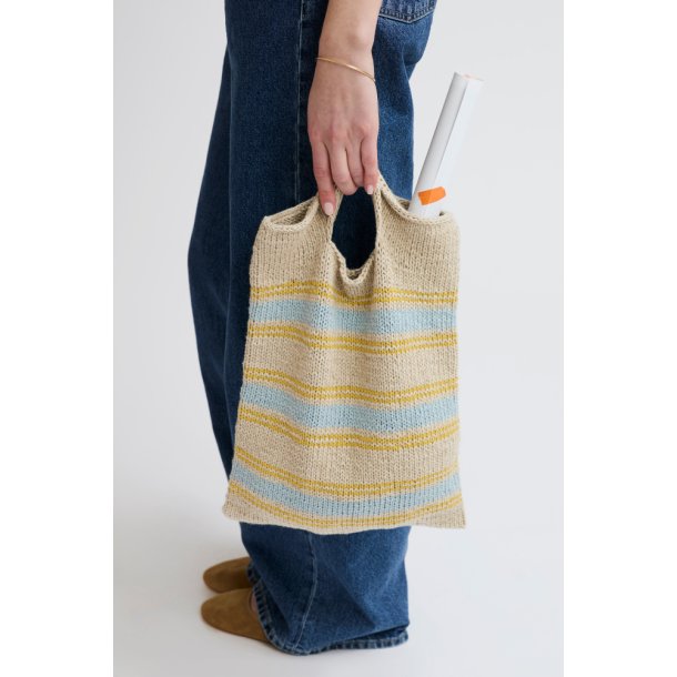 Piazzaveske - Strikkekit fra Rauma.